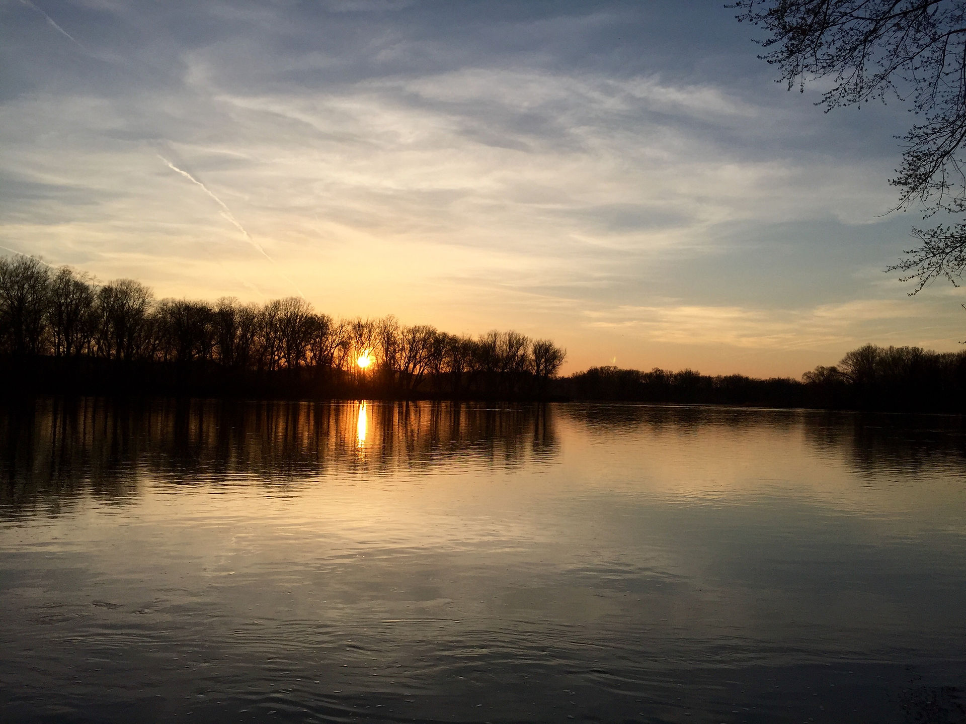 Penn's Tavern historic dining room with stone archways, period lighting, and elegantly set tables